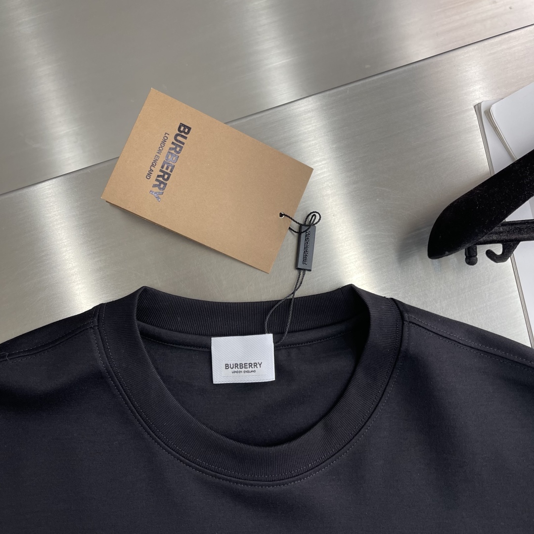 Burberry Classic Logo T-Shirt, 4D Embroidery, Fashionable and Versatile 4 cmp i1743244831433 7099 0 0