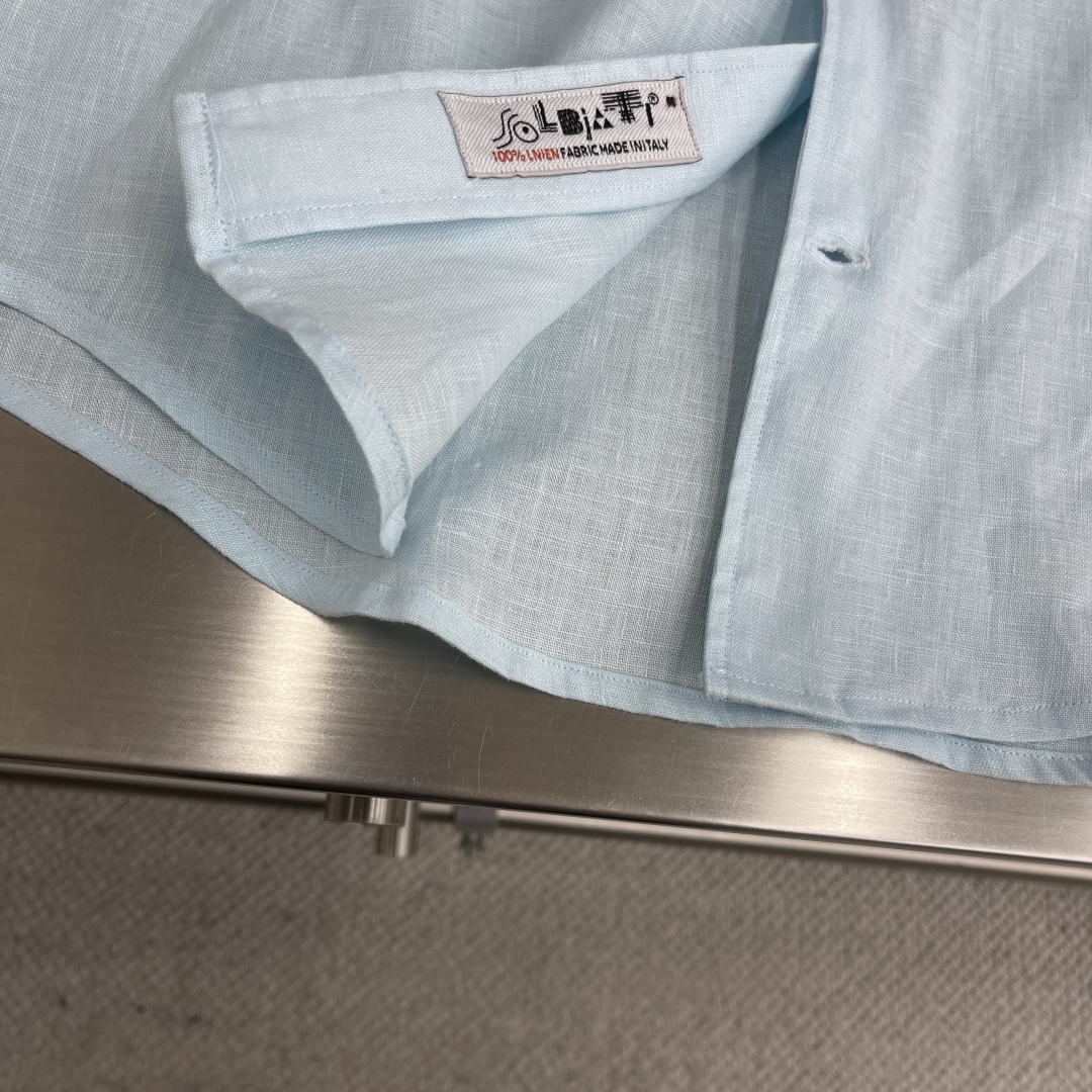 Loro Piana Linen Shirt: Summer Relaxed Aesthetic, Single Collar Design 7 cmp i1743333898042 7783 0 4