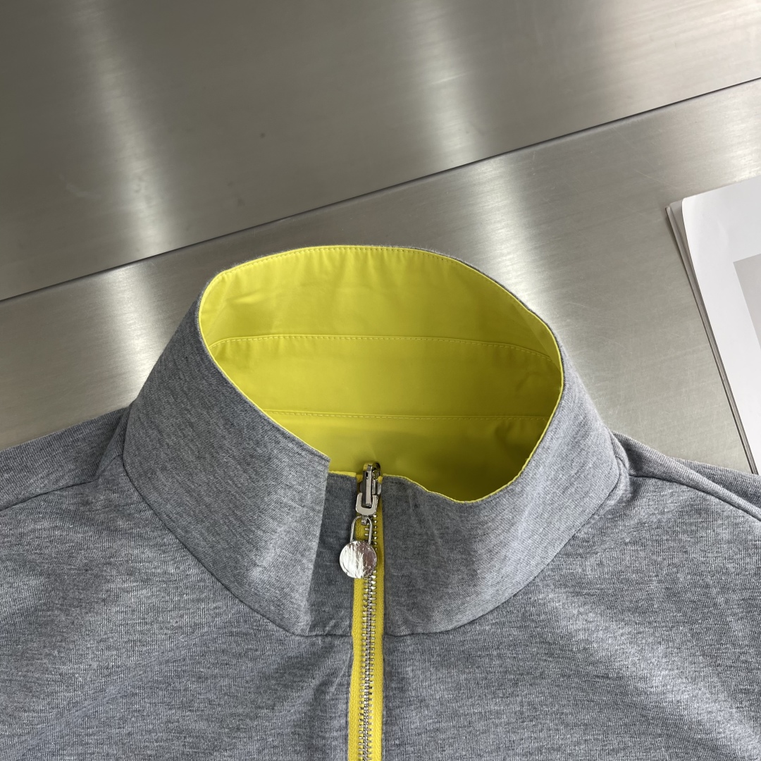 Kiton Men's Reversible Jacket - Stylish, Versatile, and High-Quality Outerwear 3 cmp i1743429559374 5480 0 0