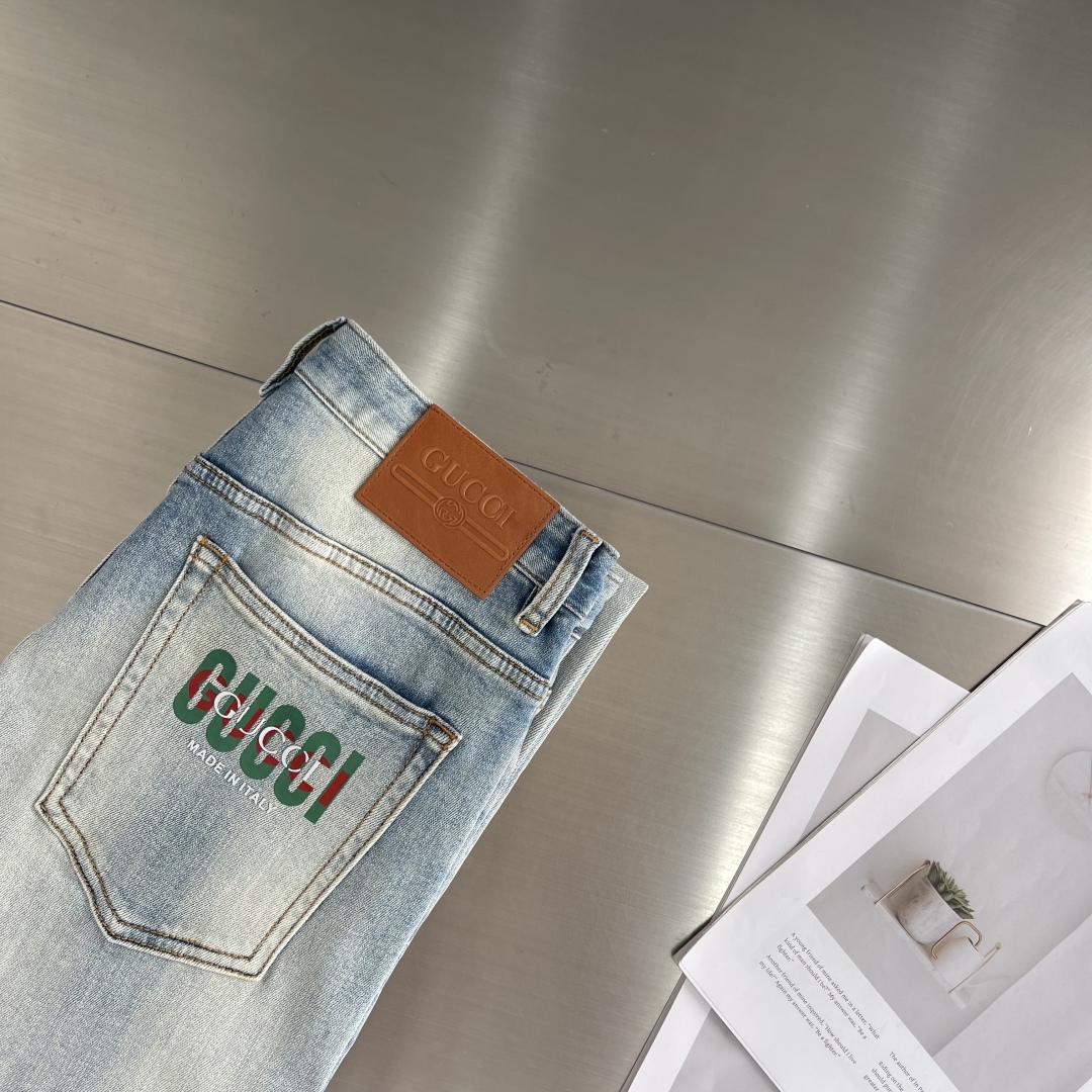 Gucci Men's 2025 Spring/Summer Classic Denim Jeans - Washed Style 3 cmp i1743429908828 8393 0 0