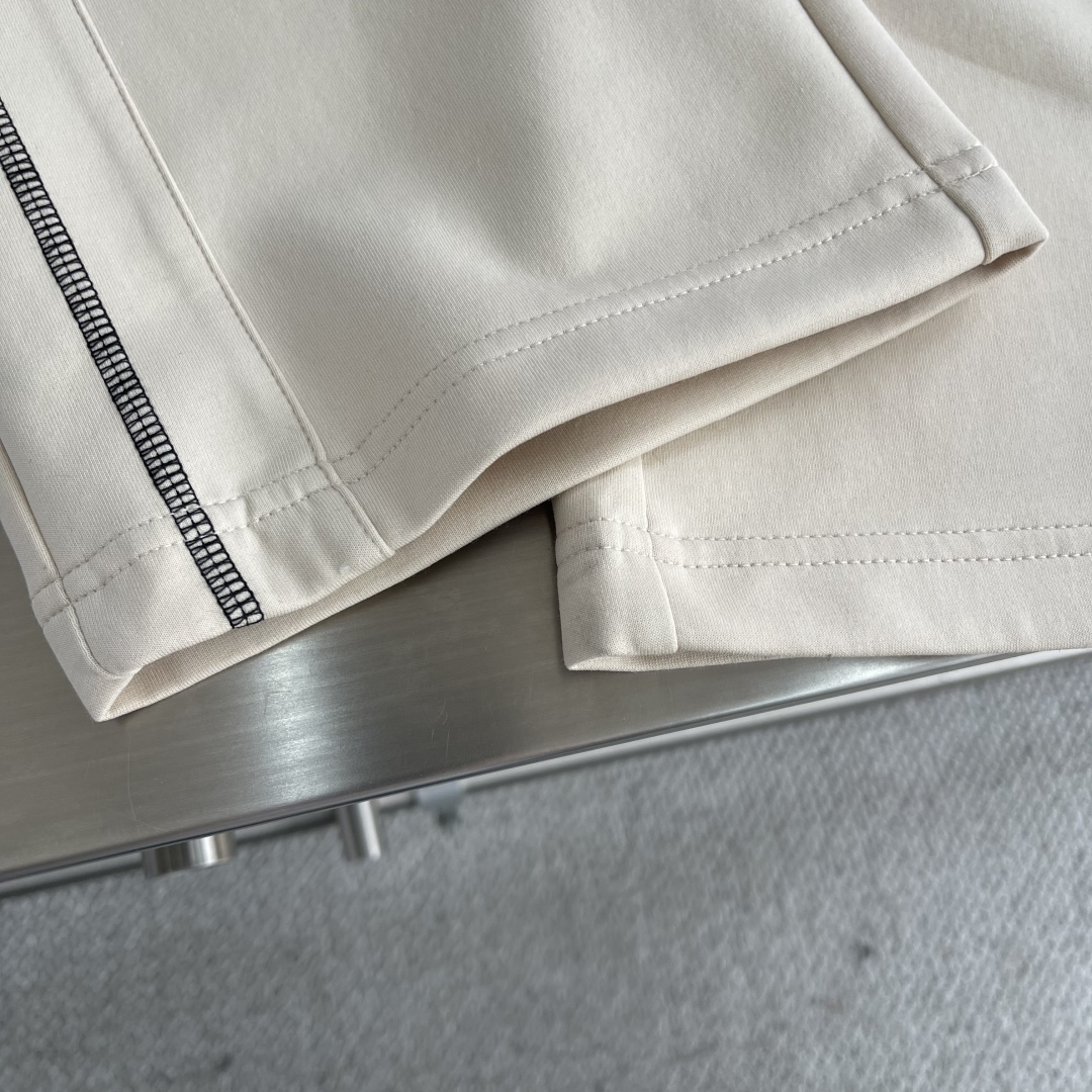 Loewe 2025 Spring/Summer Casual Sweatpants - Stylish Comfort, Versatile Design 8 cmp i1743495598498 1172 0 5