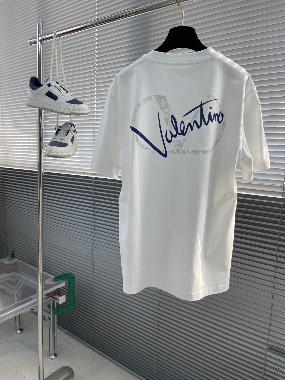 Valentino 2025 Spring/Summer White Cotton T-Shirt with Signature Logo 8 cmp i1743506324741 184 0 7