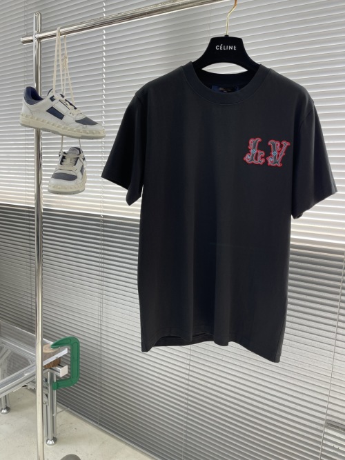Louis Vuitton Embroidered Logo Tee - High-Quality Cotton, Standard Fit 1 Louis Vuitton Embroidered Logo Tee - High-Quality Cotton, Standard Fit