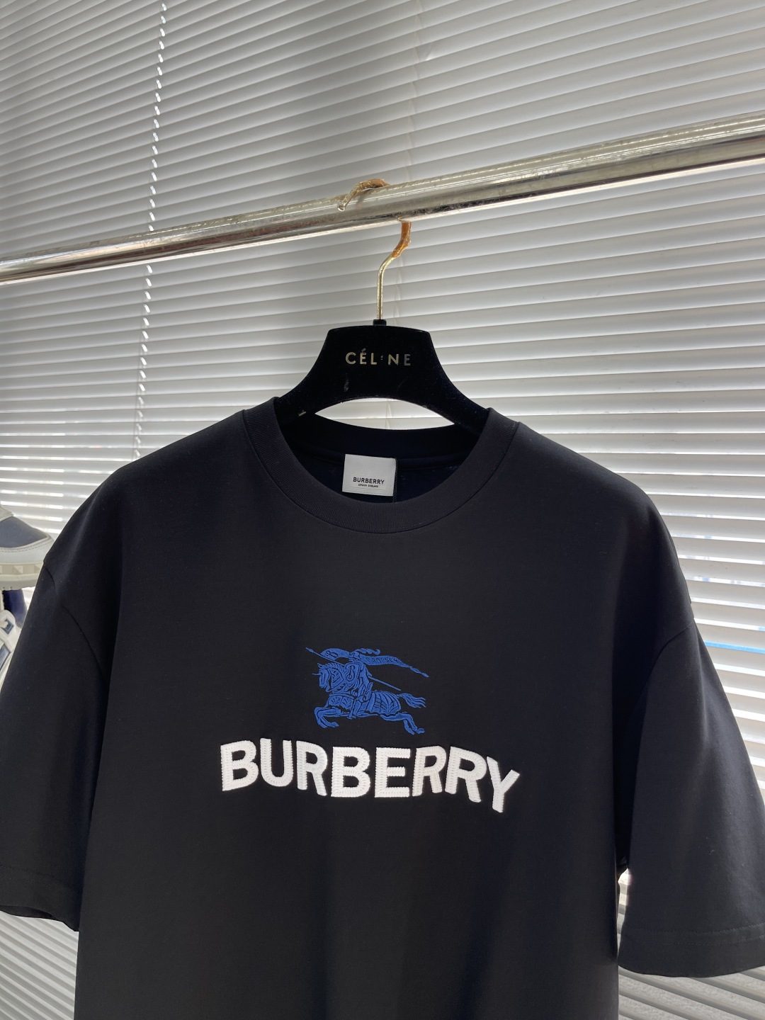 Burberry Classic Logo T-Shirt, 4D Embroidery, Fashionable and Versatile 2 cmp i1743590767163 5911 0 6