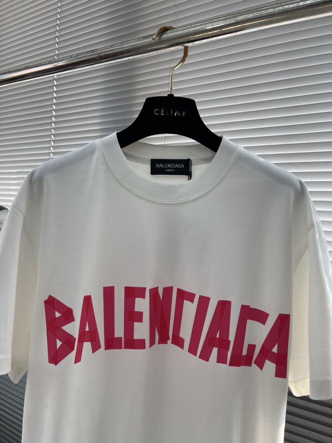 Balenciaga Men's White Cotton T-Shirt with Signature Logo - Casual Style 2 cmp i1743593838898 2716 0 6