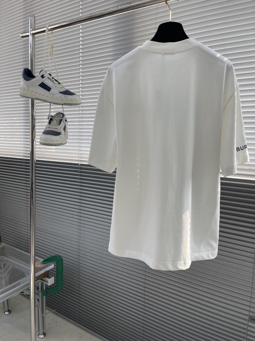 Burberry Men's White Cotton T-Shirt with Logo, Casual Short Sleeve Top 8 cmp i1743593987514 5703 0 7
