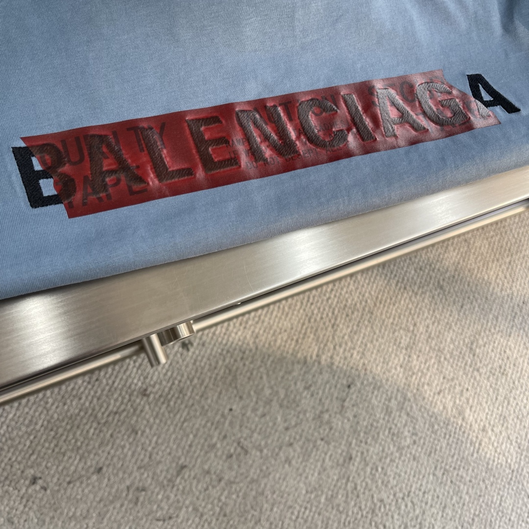 Balenciaga 25SS Black and Orange Tape Embroidered Short Sleeve T-Shirt 7 cmp i1743594913293 5541 0 4