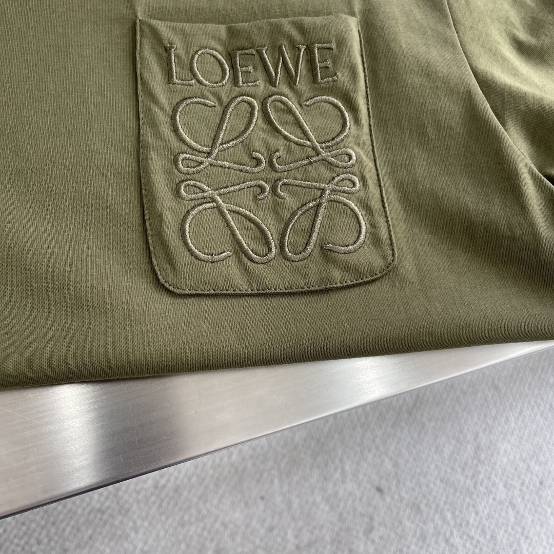 Loewe Anagram Embroidery Pocket T-Shirt Lightweight Cotton Crew Neck Tee 5 cmp i1743596230906 6956 0 1