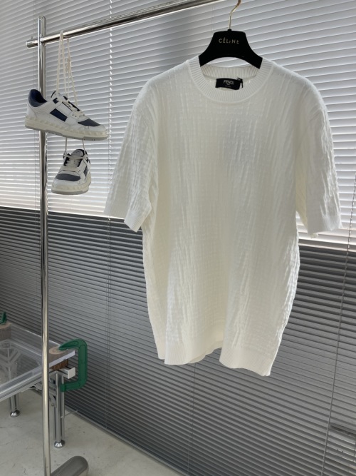 Fendi White Cotton Double F Selleria Crewneck T-Shirt - Short Sleeve, Slim Fit 1 Fendi White Cotton Double F Selleria Crewneck T-Shirt - Short Sleeve, Slim Fit