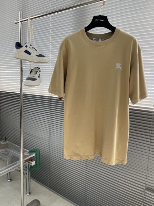Burberry Cotton T-Shirt with Equestrian Knight Design - Modern Heritage Style 1 Burberry Cotton T-Shirt with Equestrian Knight Design - Modern Heritage Style