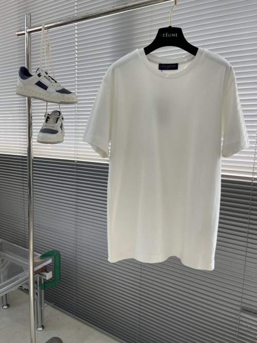 Louis Vuitton 25SS Crewneck Jacquard Short Sleeve T-Shirt Unisex 1 Louis Vuitton 25SS Crewneck Jacquard Short Sleeve T-Shirt Unisex
