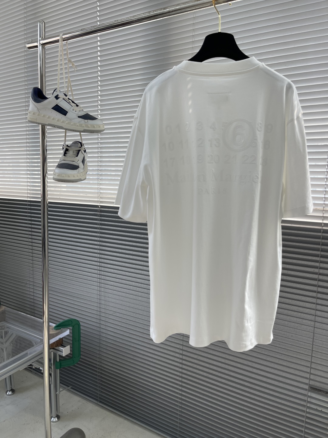 Maison Margiela White Cotton T-Shirt with Silicone Logo - Spring/Summer 2025 2 cmp i1743677670275 1456 0 9