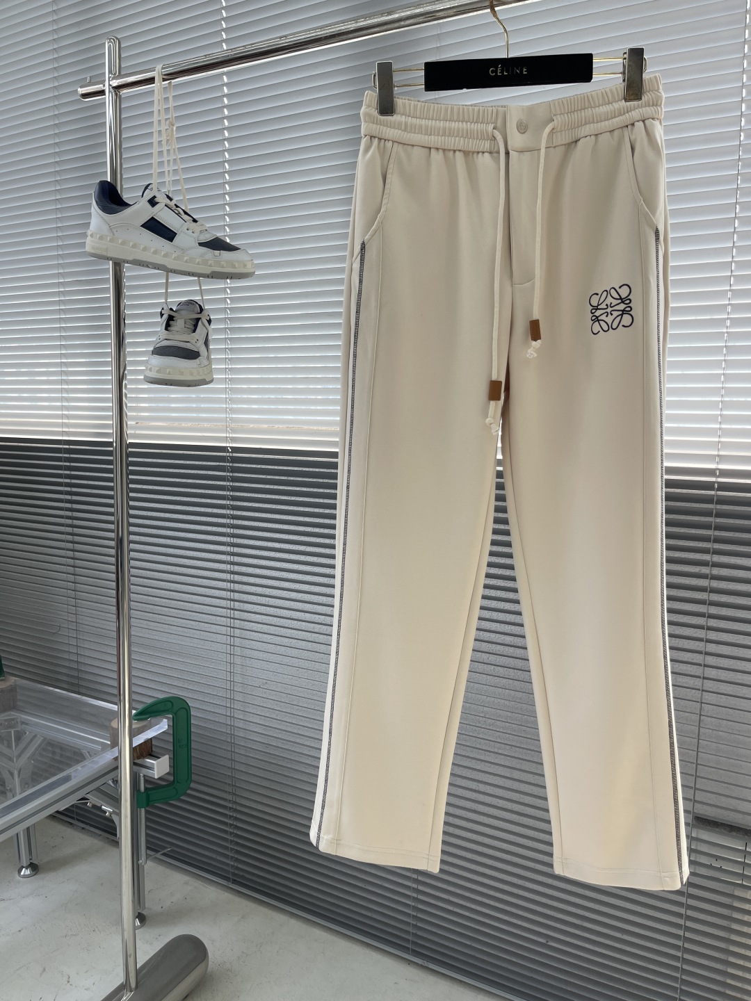 Loewe 2025 Spring/Summer Casual Sweatpants - Stylish Comfort, Versatile Design 1 cmp i1743679175593 9984 0 7