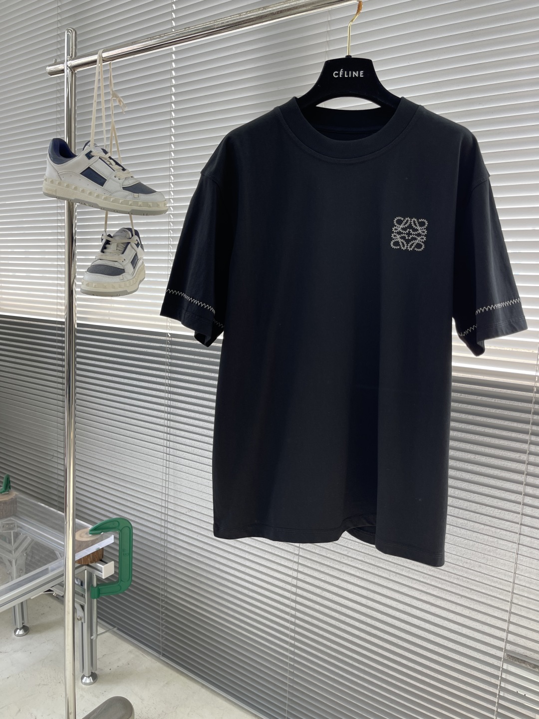 Loewe 2025SS Embroidered Cotton Tee - Heavyweight Fabric, Comfortable Fit 1 cmp i1743680910425 1580 0 5