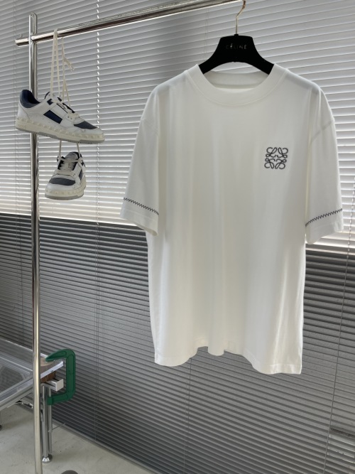 Loewe 2025SS Embroidered Cotton T-Shirt, Short Sleeve, Comfortable Fabric 1 Loewe 2025SS Embroidered Cotton T-Shirt, Short Sleeve, Comfortable Fabric