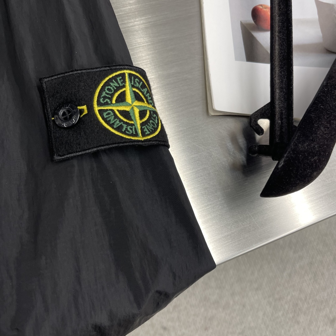 Stone Island Men's Compass Patch Jacket - Military-Inspired Shirt Jacket 6 cmp i1743848279971 6771 0 3