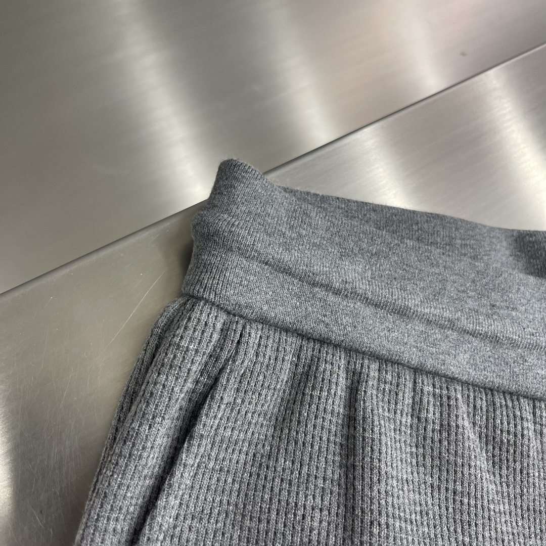 Thom Browne Waffle Knit Shorts with Four-Bar Stripe Detail - Men's 4 cmp i1743933374802 4524 0 1