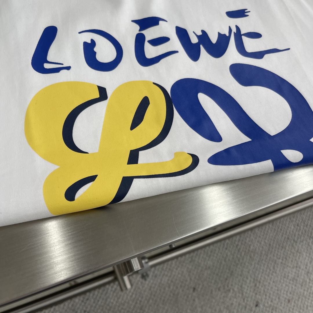 Loewe Printed Cotton T-Shirt With Fringed Logo | Short Sleeve Tee 5 cmp i1743934538825 1468 0 2