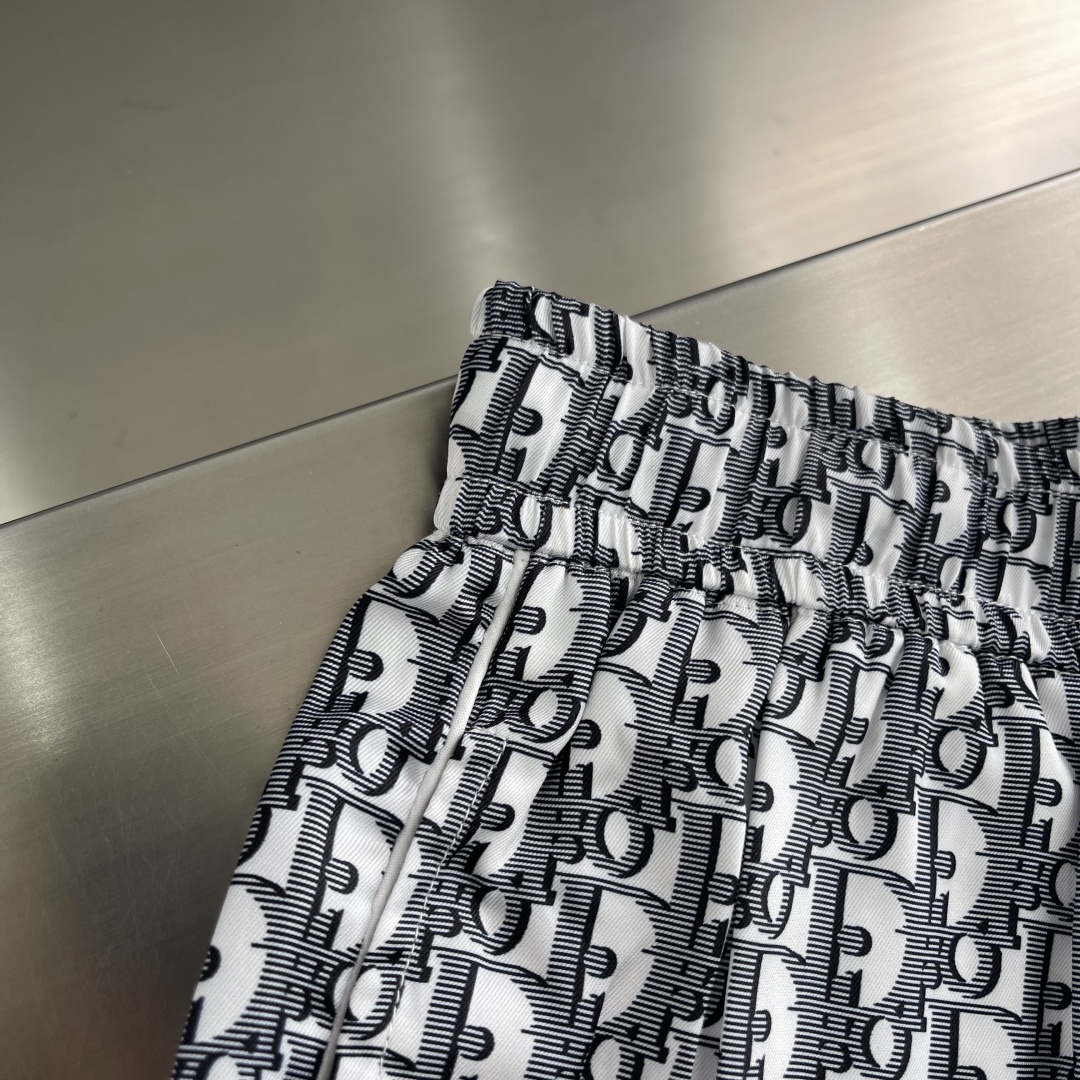 cmp i1743934730585 3950 0 1