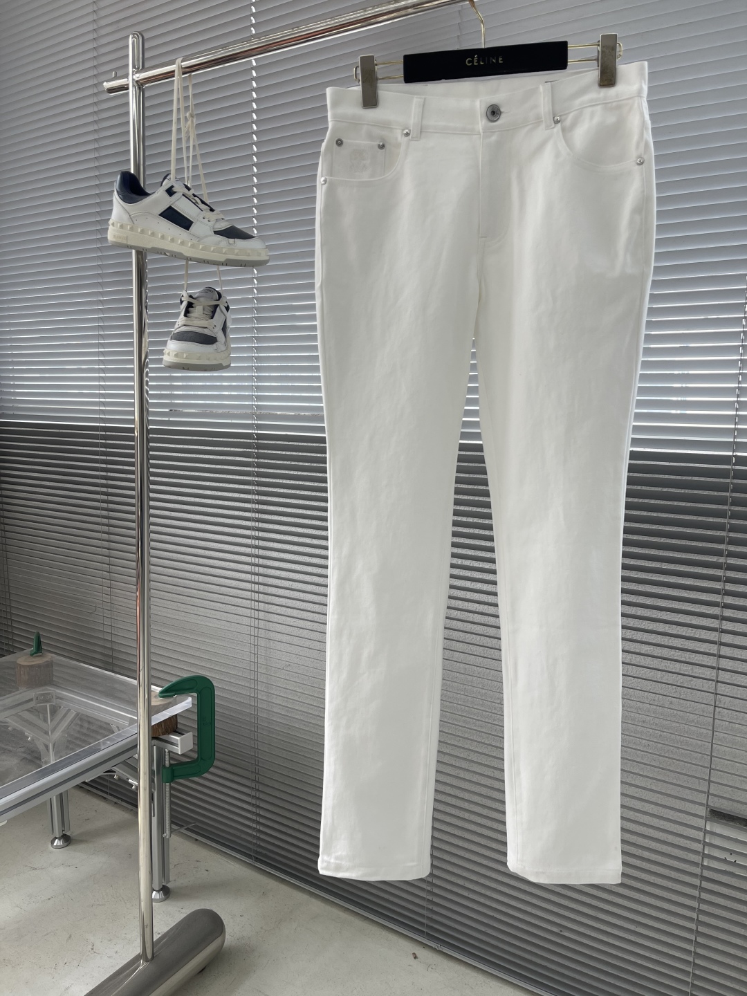 Celine White Straight Leg Denim Jeans, Classic Five-Pocket Design for Men 1 cmp i1744020683235 6989 0 7