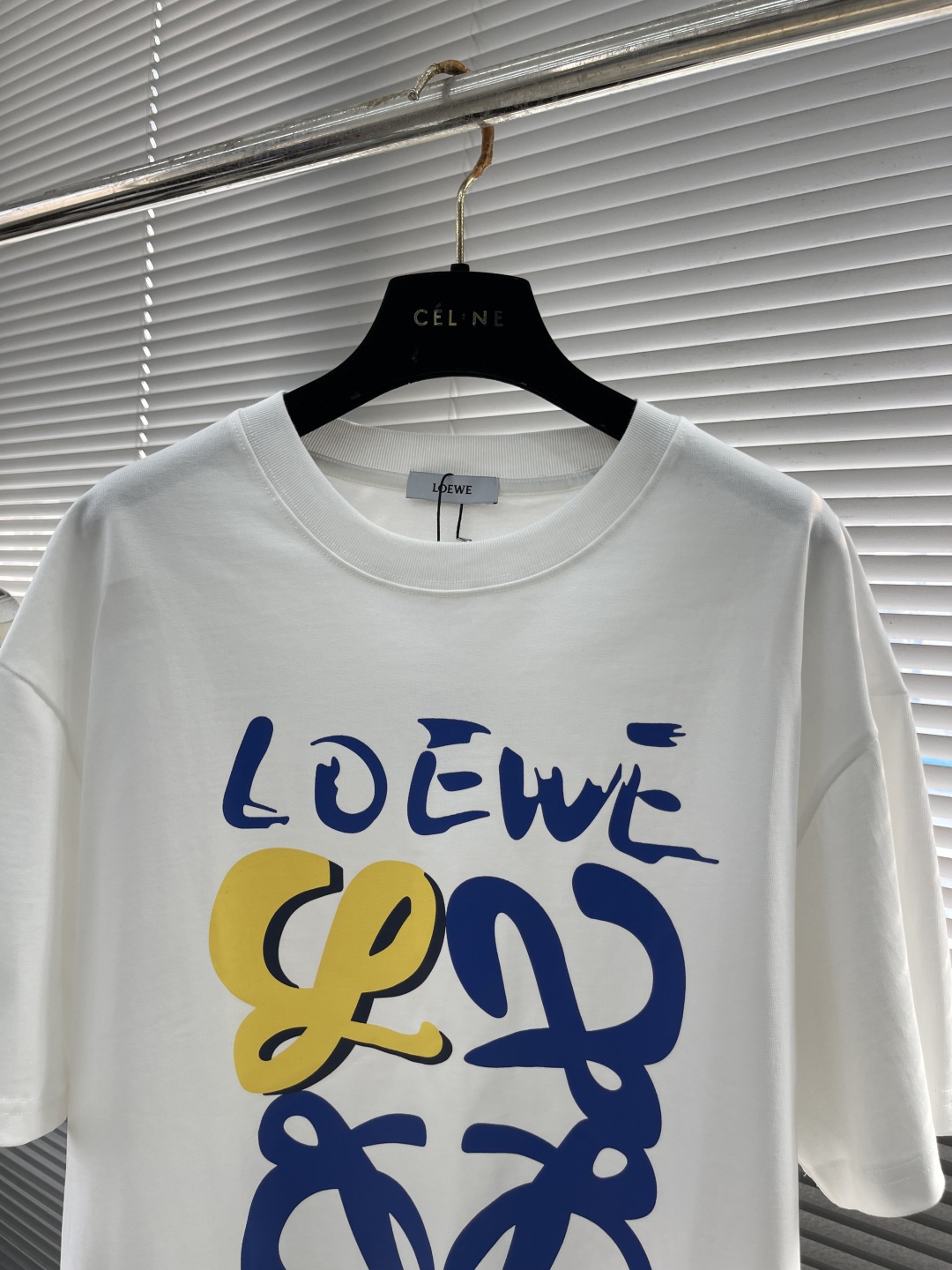 Loewe Printed Cotton T-Shirt With Fringed Logo | Short Sleeve Tee 2 cmp i1744023084258 9635 0 6