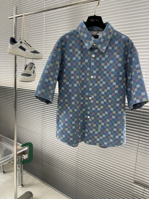 Louis Vuitton 2025 SS Short-Sleeve Button-Down Shirt with Checkerboard Design 1 Louis Vuitton 2025 SS Short-Sleeve Button-Down Shirt with Checkerboard Design