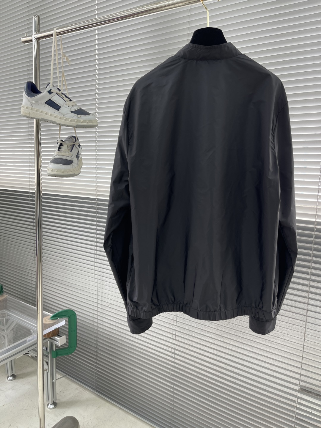 Prada Re-Nylon Jacket: Lightweight, Water-Resistant, and Wrinkle-Resistant 9 cmp i1744024410094 8531 0 7