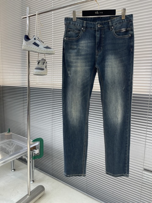 DG Men's Straight-Leg Jeans - Soft Denim, Premium Hardware, Comfort Fit 1 DG Men's Straight-Leg Jeans - Soft Denim, Premium Hardware, Comfort Fit