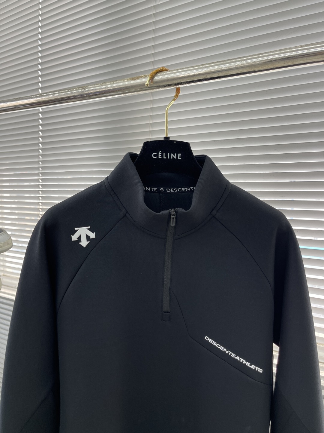 Descente Men's Training Half-Zip Long Sleeve Knit Shirt - Lightweight 2 cmp i1744025129609 9034 0 6