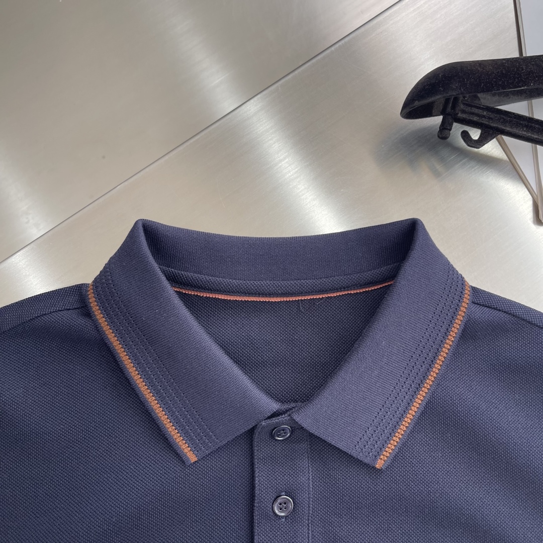 

-Loro Piana  2025春夏新品 春夏新款进口透气莱赛尔翻领撞色POLO衫
奢华贵气的质感