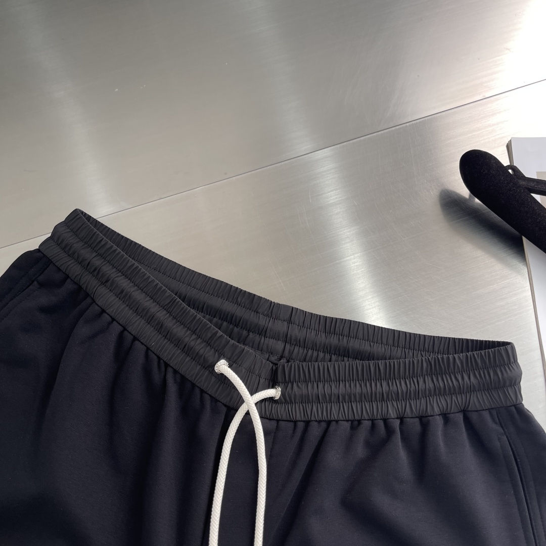 Moncler 2025 Spring/Summer Casual Sweatpants with Embroidered Logo 6 cmp i1744027241369 9504 0 3