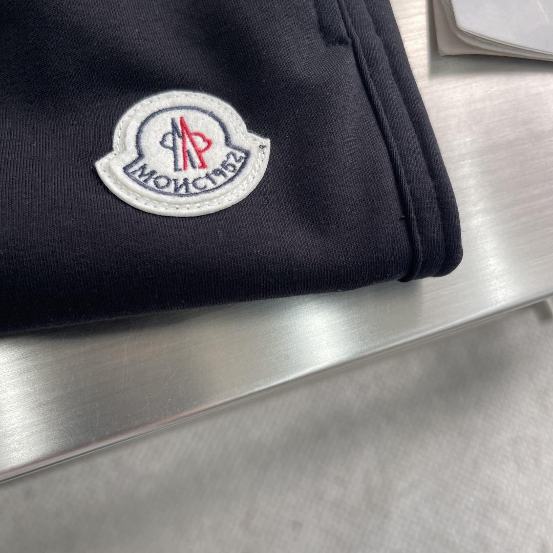 Moncler 2025 Spring/Summer Casual Sweatpants with Embroidered Logo 7 cmp i1744027241400 6526 0 4