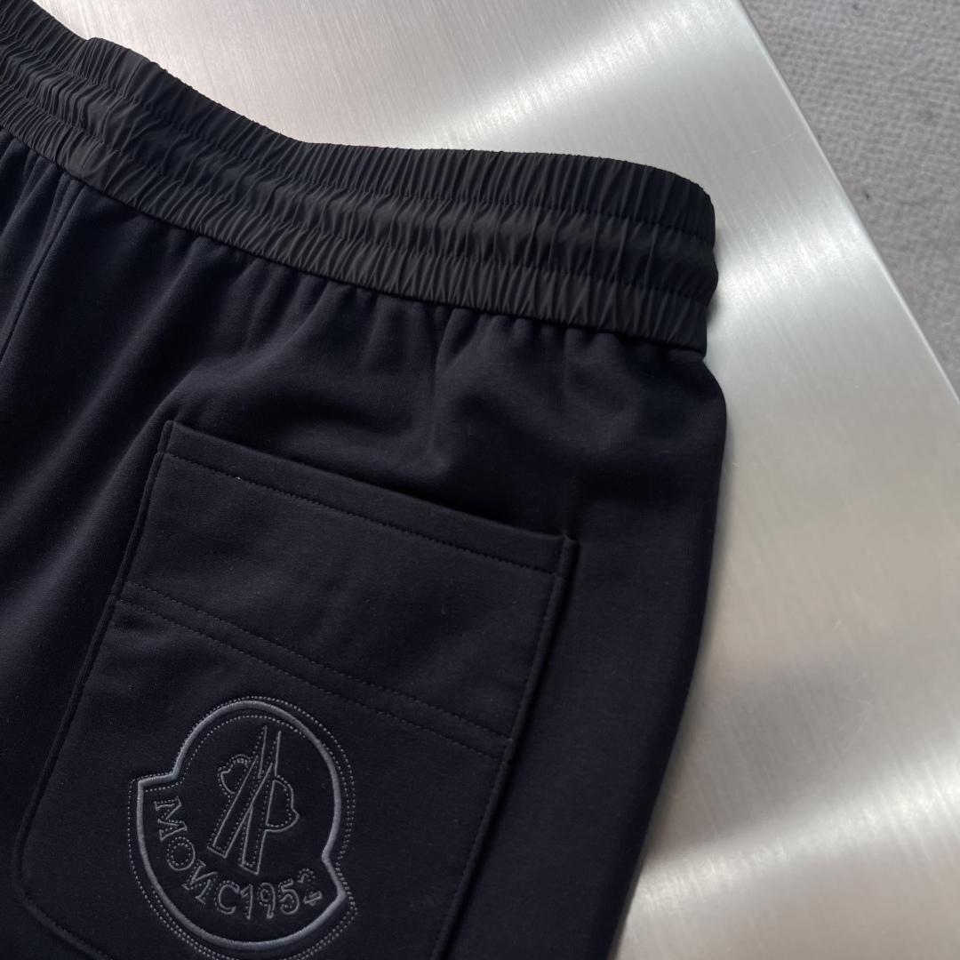 Moncler 2025 Spring/Summer Casual Sweatpants with Embroidered Logo 3 cmp i1744027244109 6799 0 0