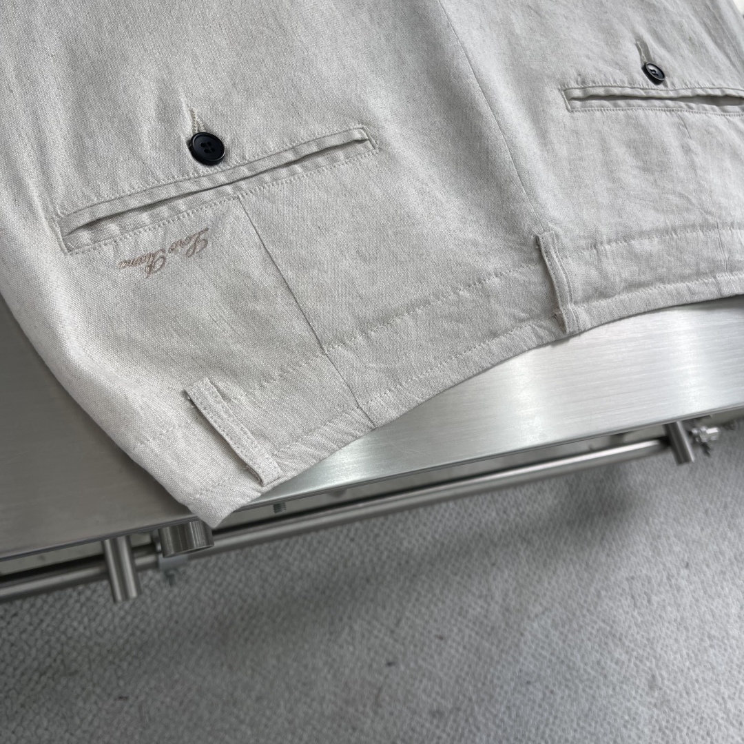 -Loro Piana 2025ss春夏新款商务休闲裤,非常有品味一款轻商务系列………………
是有品