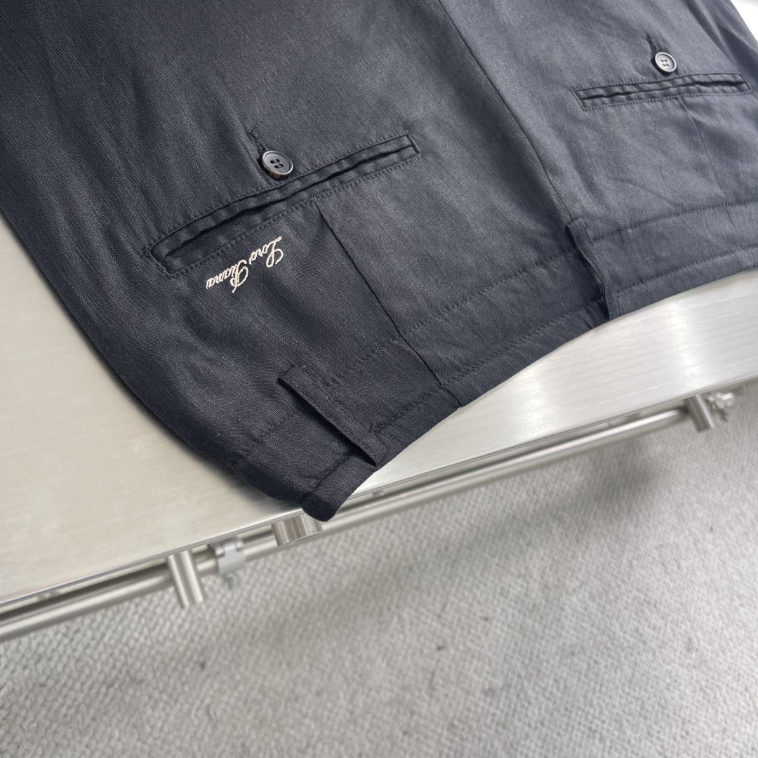 -Loro Piana 2025ss春夏新款商务休闲裤,非常有品味一款轻商务系列………………
是有品