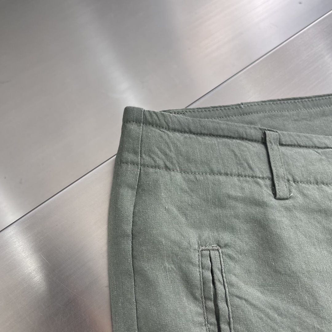 -Loro Piana 2025ss春夏新款商务休闲裤,非常有品味一款轻商务系列………………
是有品