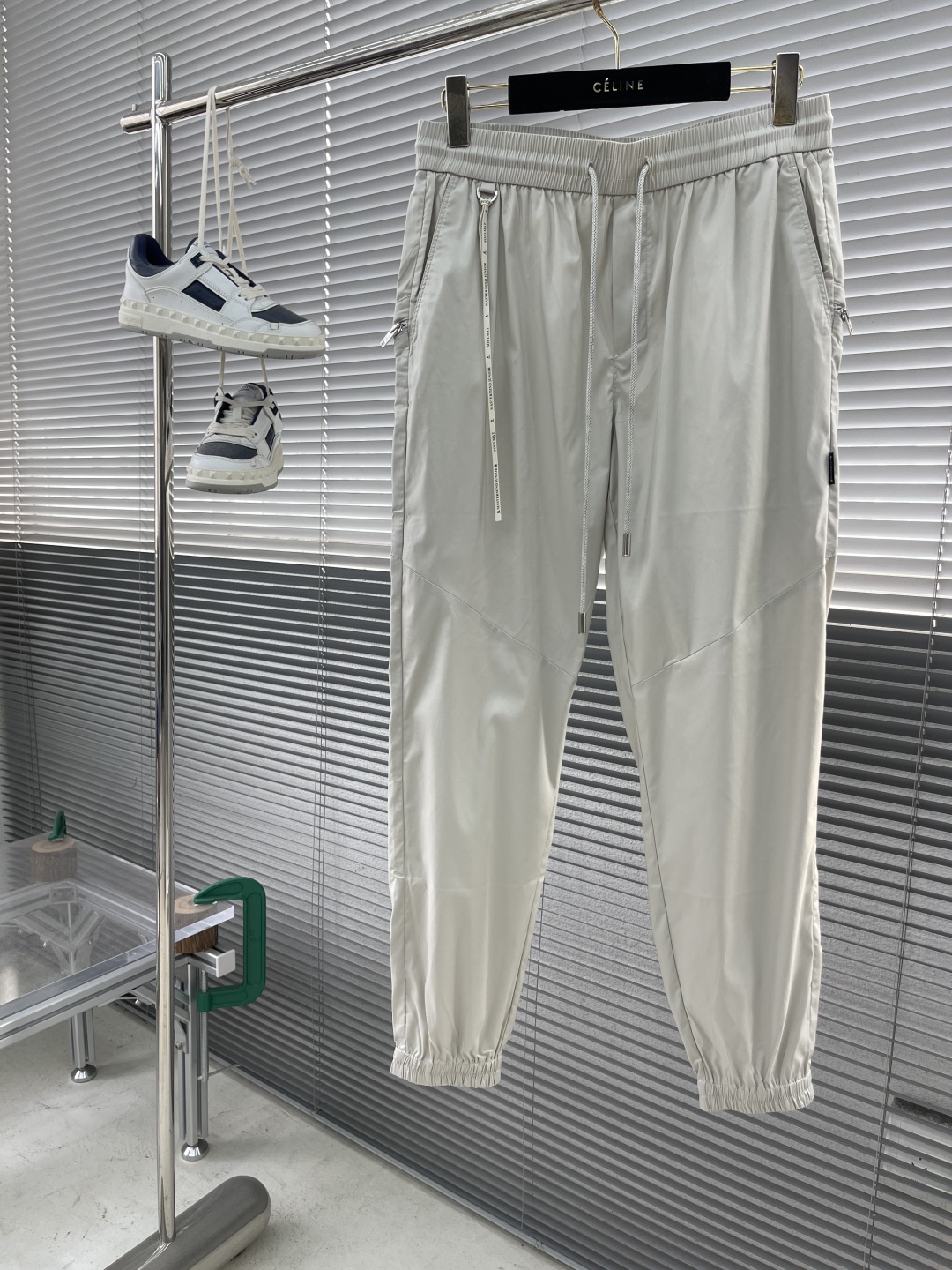 Celine 2025 Spring/Summer Men's Joggers with Drawstring and Zipper Pockets 1 cmp i1744109542595 9044 0 7