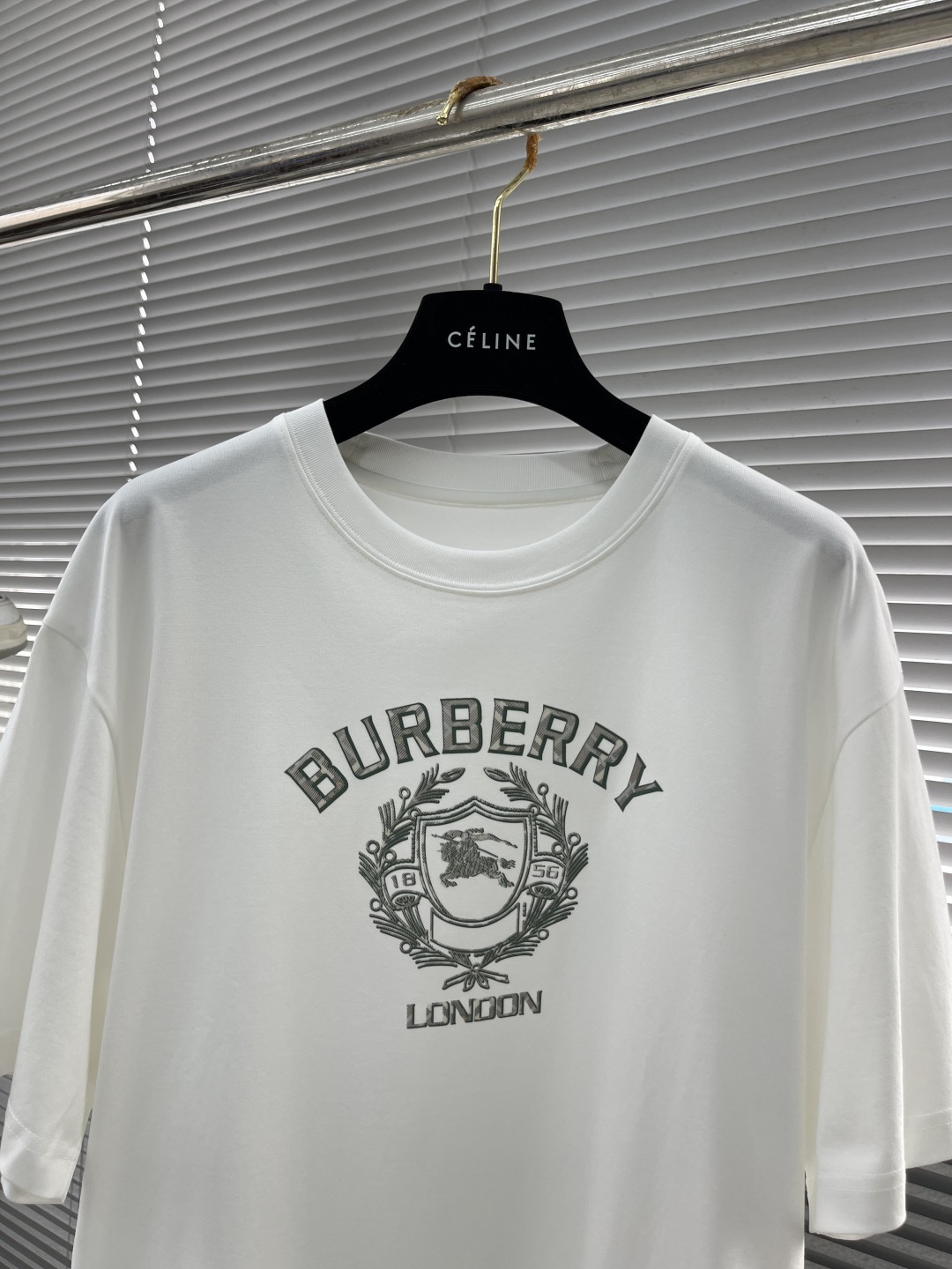 

-BBR  25Ss春夏季新品短袖
柜辨识度最高的一款
面料：78%棉22%聚酯纤维
内里光滑柔软，