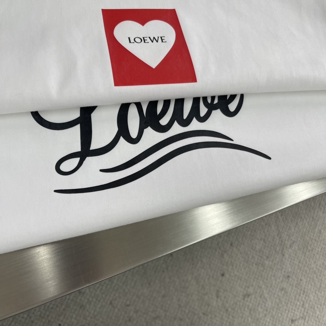 Loewe Heart Print Cotton T-Shirt - Comfortable & Stylish Unisex Tee 7 cmp i1744110970735 567 0 4
