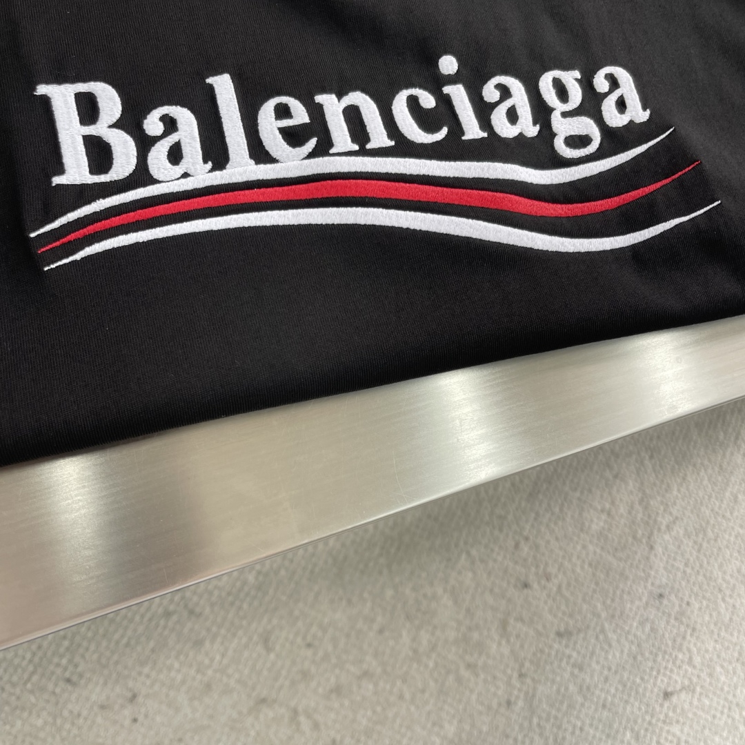Balenciaga 2025 Summer New Front and Back Letter Embroidered T-Shirt 8 cmp i1744112009340 210 0 4