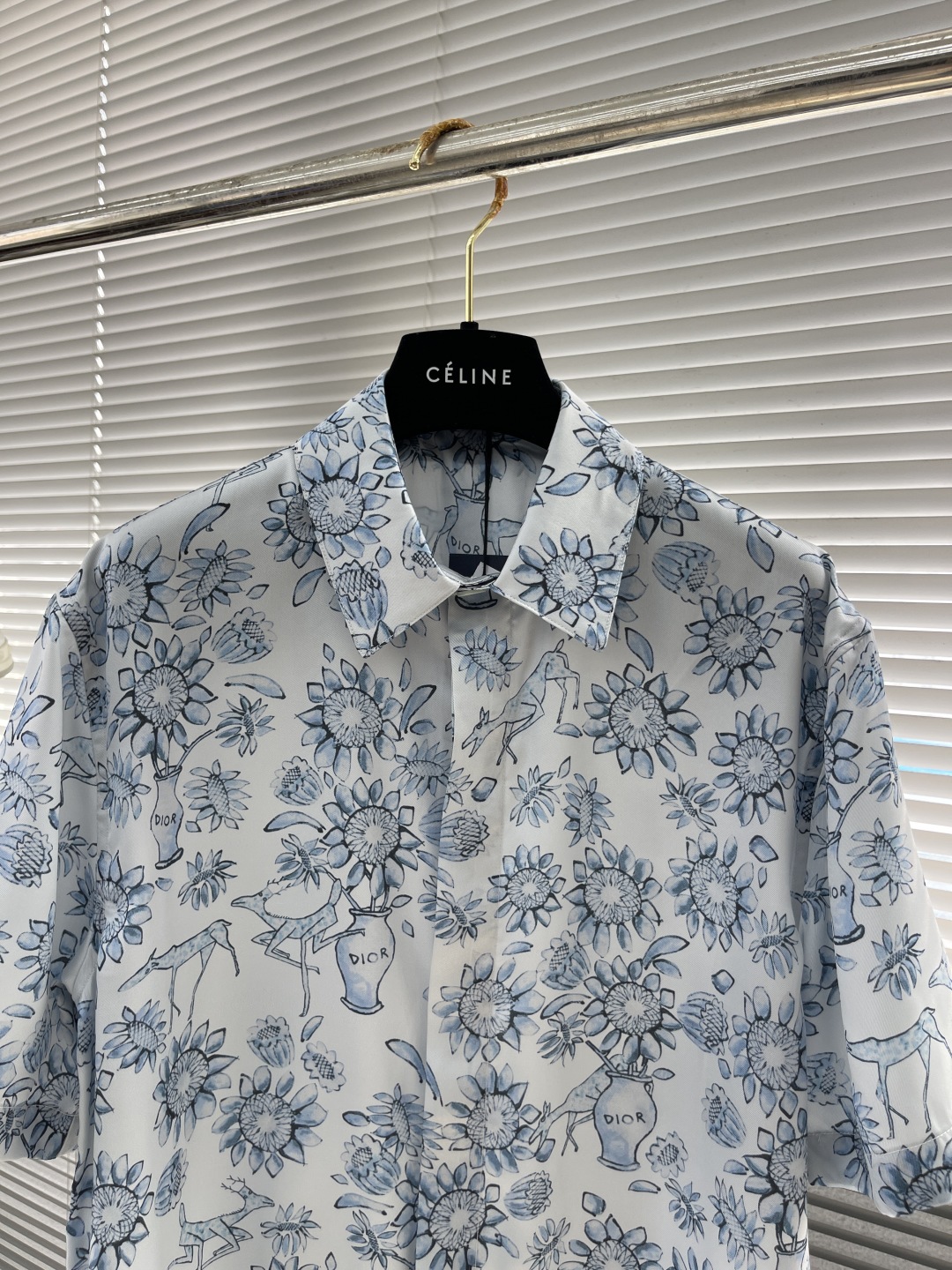 Dior x HYLTON NEL Collaboration Silk Jacquard Short-Sleeve Shirt 2 cmp i1744112993046 8785 0 6