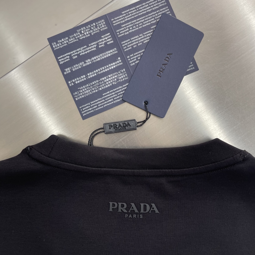 Prada Milano Logo T-Shirt - Heavyweight Fabric, Enzyme Wash for Comfort 7 cmp i1744195974488 1152 0 4