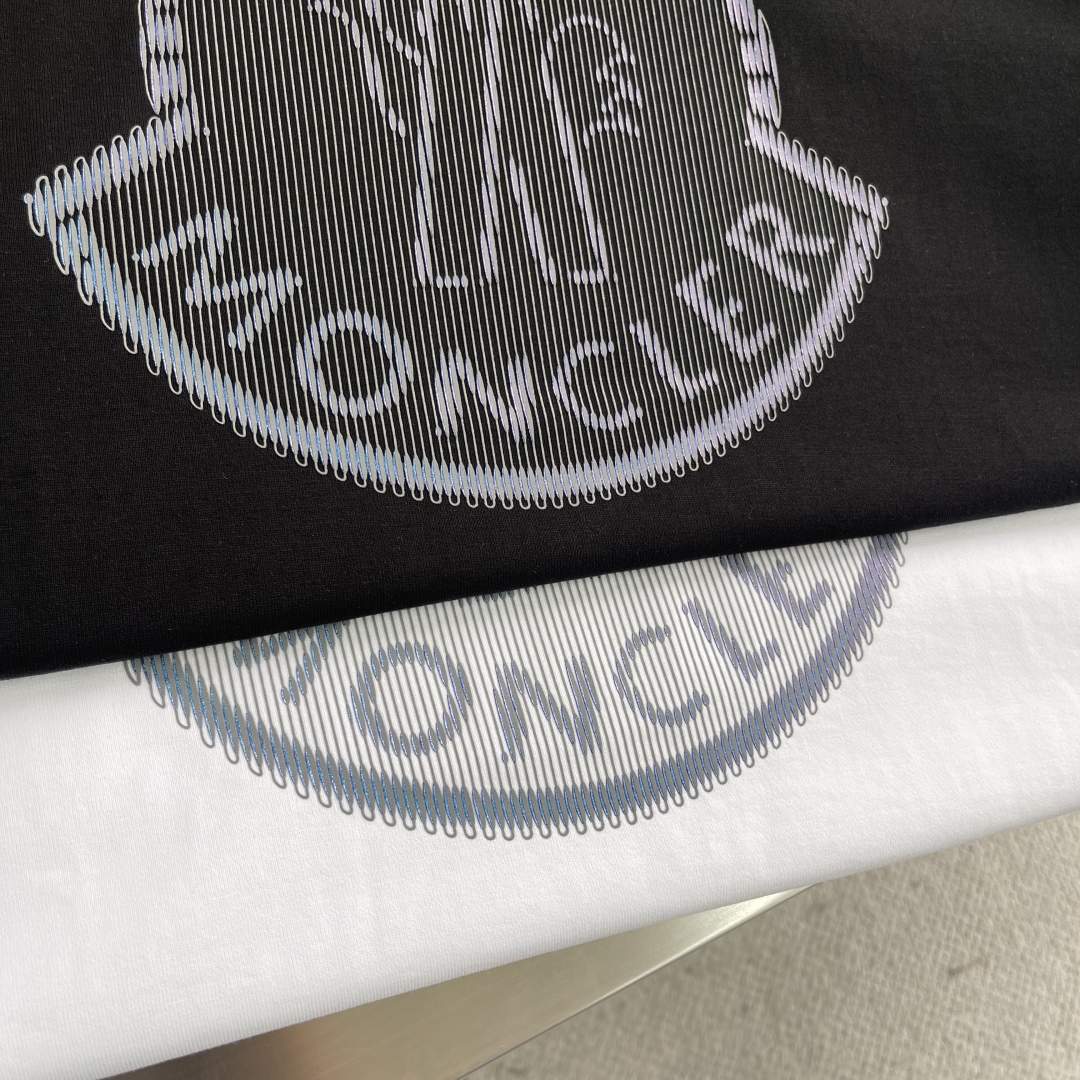 Moncler Men's Shadow Logo Crewneck T-Shirt - Premium Quality & Comfort 3 cmp i1744196106974 5938 0 1