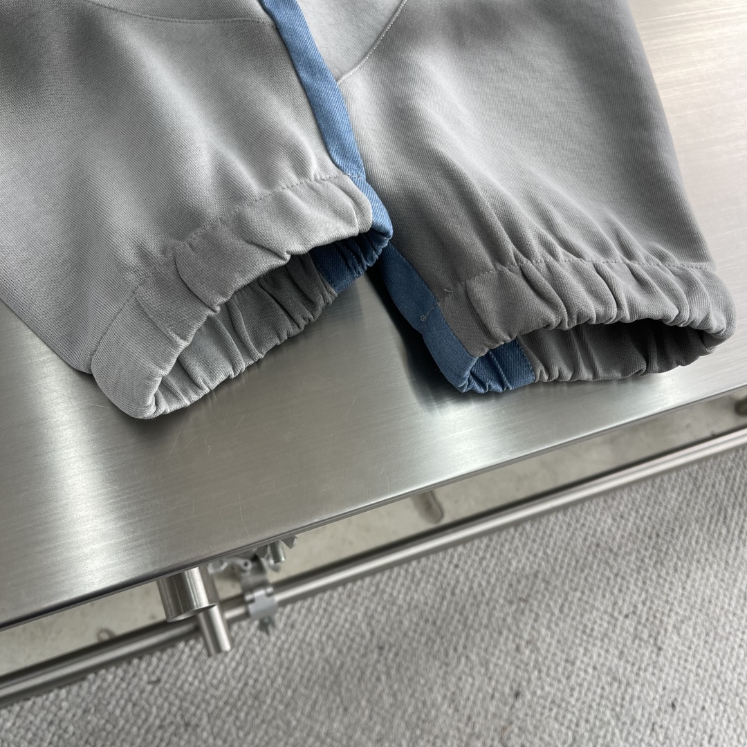 Balenciaga 2025 Distressed Logo Print Sweatpants | Comfortable & Stylish 7 cmp i1744279020761 8940 0 4