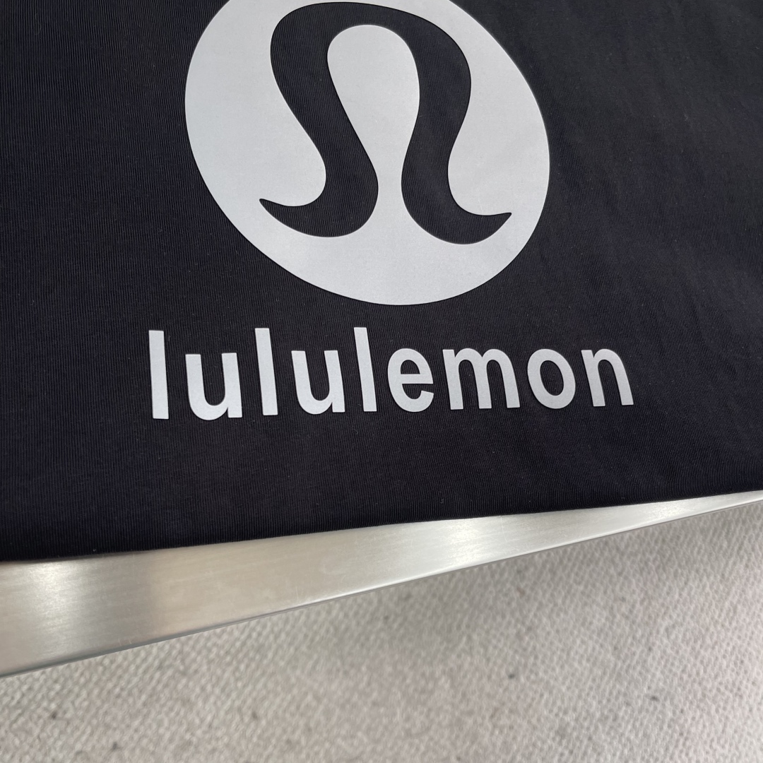 Lululemon High-End Stereo Logo Short Sleeve Unisex T-Shirt - Comfort Fit 4 cmp i1744537815193 2663 0 1