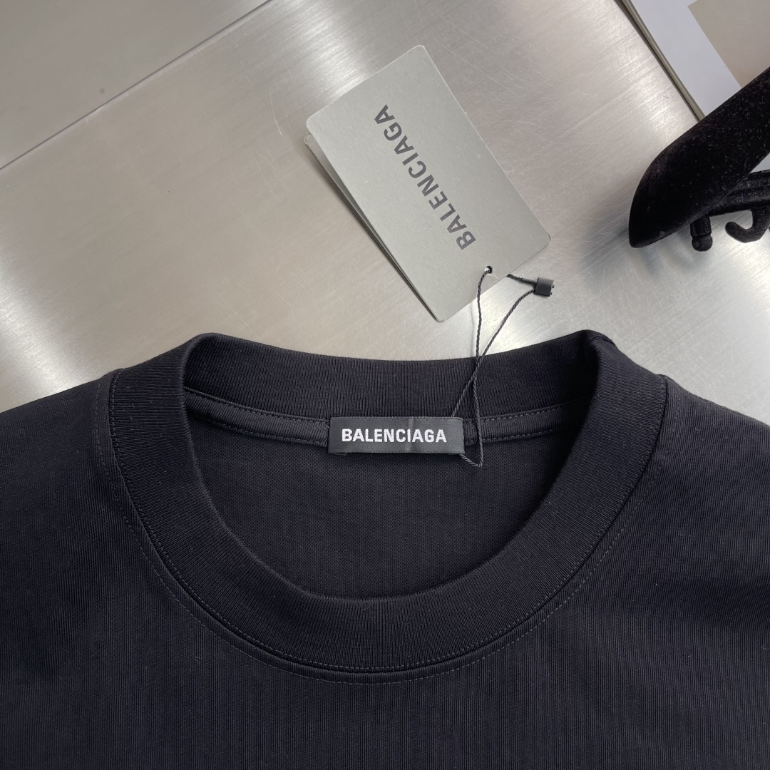 Balenciaga X Under Armour Black Cotton Blend Logo T-Shirt Unisex 3 cmp i1744537875608 3923 0 0