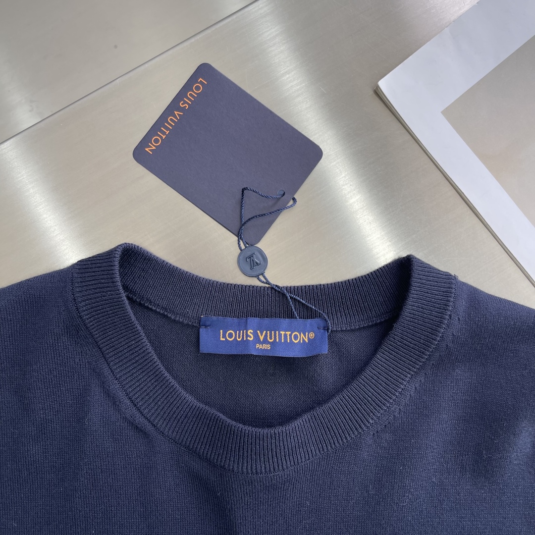 Louis Vuitton Men's 25SS Blue Monogram Jacquard Sleeve Cotton T-Shirt 3 cmp i1744626549772 1010 0 0