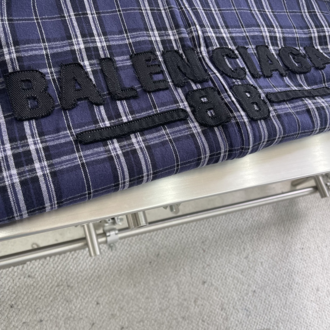 Balenciaga 2025 Plaid Zip-Up Hoodie - High-End Streetwear 4 cmp i1744627802138 2394 0 1