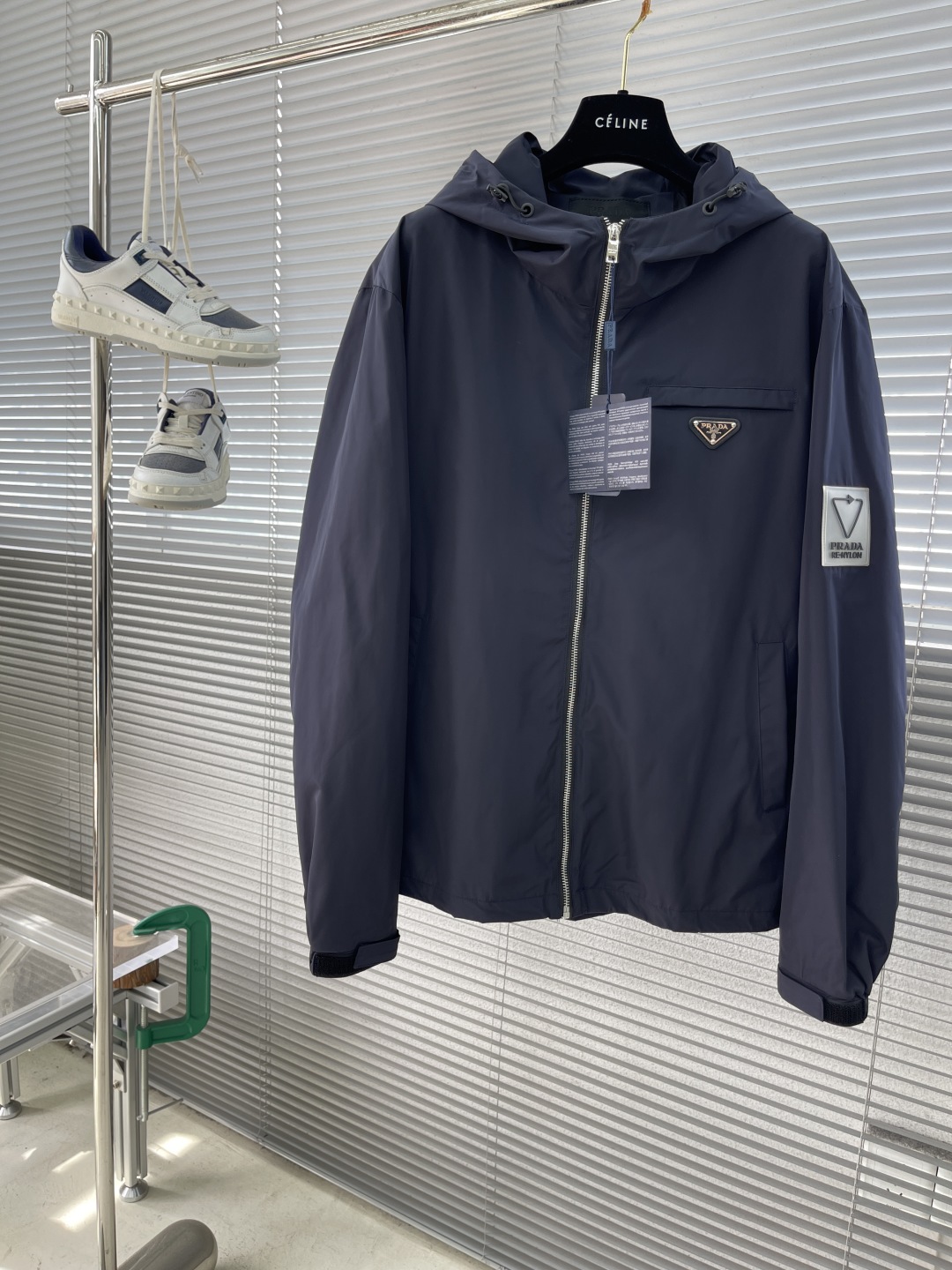 Prada Spring 2025 Men's Hooded Jacket - Comfortable, Stylish, and High-Quality 1 cmp i1744629859013 7611 0 5