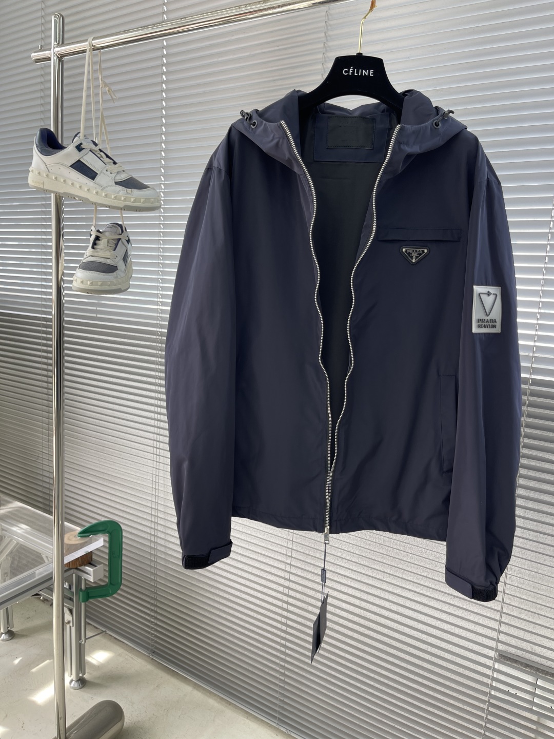 Prada Spring 2025 Men's Hooded Jacket - Comfortable, Stylish, and High-Quality 2 cmp i1744629859039 9835 0 6